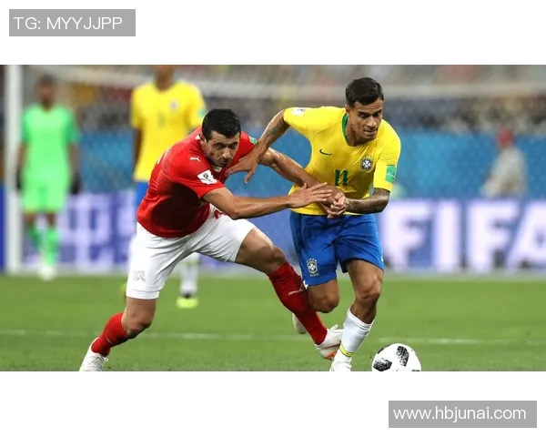 足球明星精彩踢球瞬间集锦让你领略足球魅力与技巧的完美结合